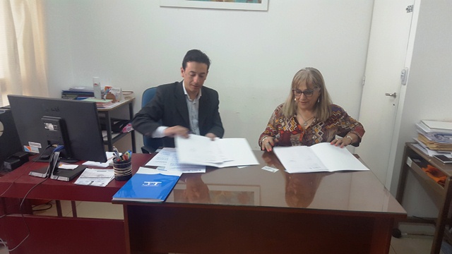 Firma de acuerdo específico con el IES 9-002 Tomás Godoy Cruz