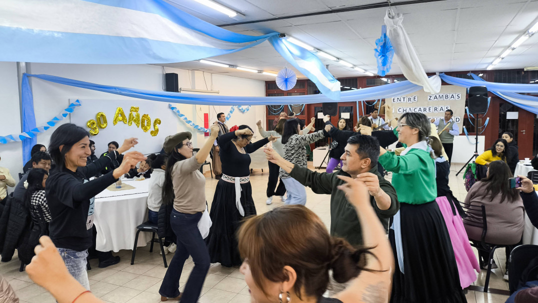 imagen Una nueva edición de la peña folclórica solidaria se enmarcó en los 30 años de la Facultad de Educación