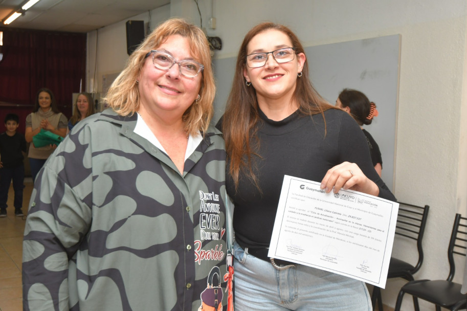 imagen Treinta y siete auxiliares de jardines de Guaymallén se capacitaron en la Facultad de Educación