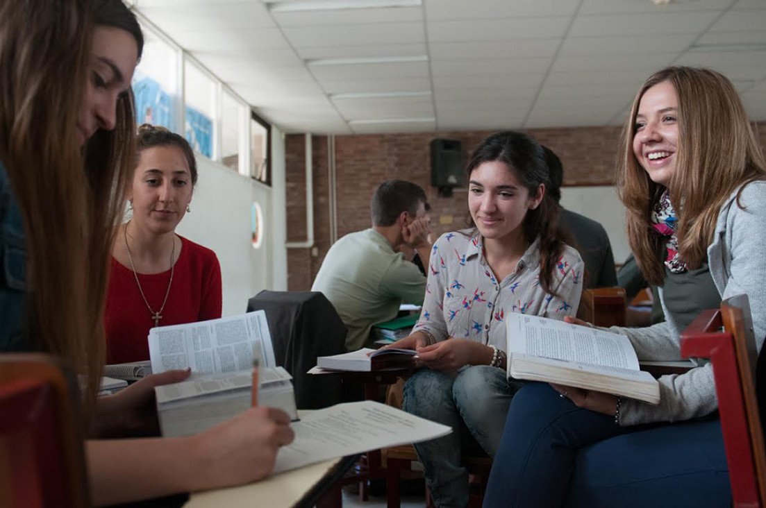 imagen Inscriben a tutoría de Didáctica de la Lectura y Escritura