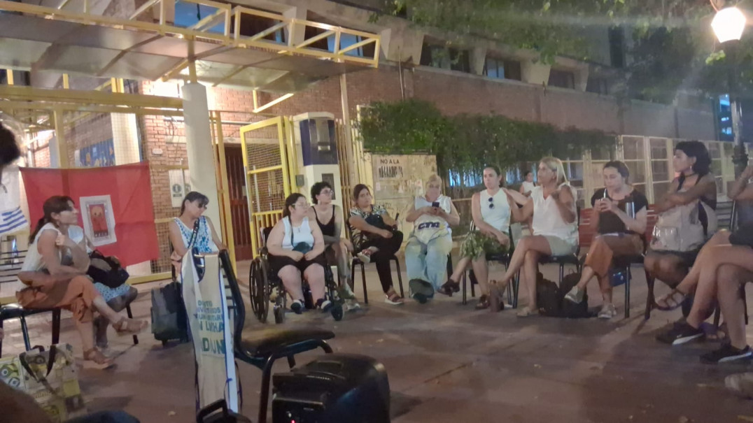 imagen La Asociación Civil de Técnicos en Educación Social coordinó un espacio de debate, el contexto de las acciones por la Ley de Financiamiento Universitario.