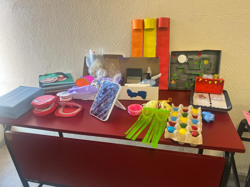 imagen Donaron materiales didácticos elaborados en un taller