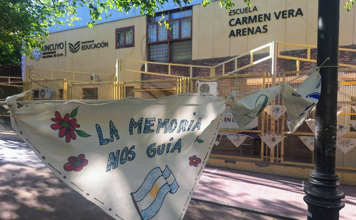 imagen Pañuelos por la Memoria, Verdad y Justicia