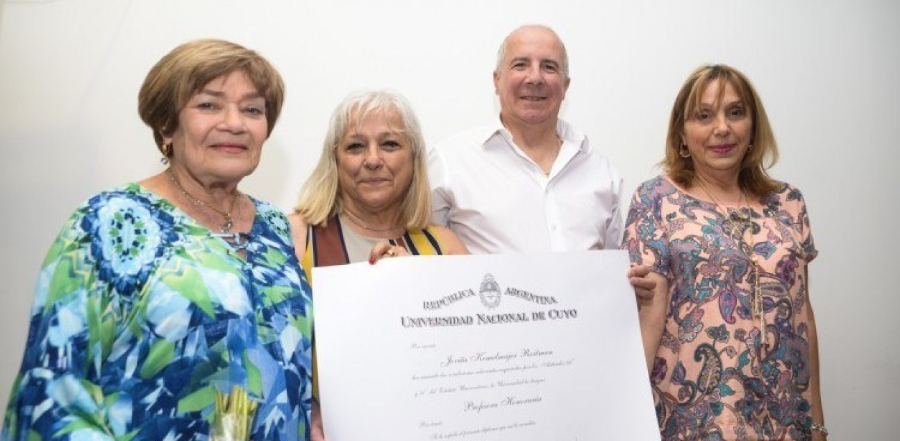 imagen Mgter. Jovita Kemelmajer Roitman: Profesora Honoraria de la UNCUYO