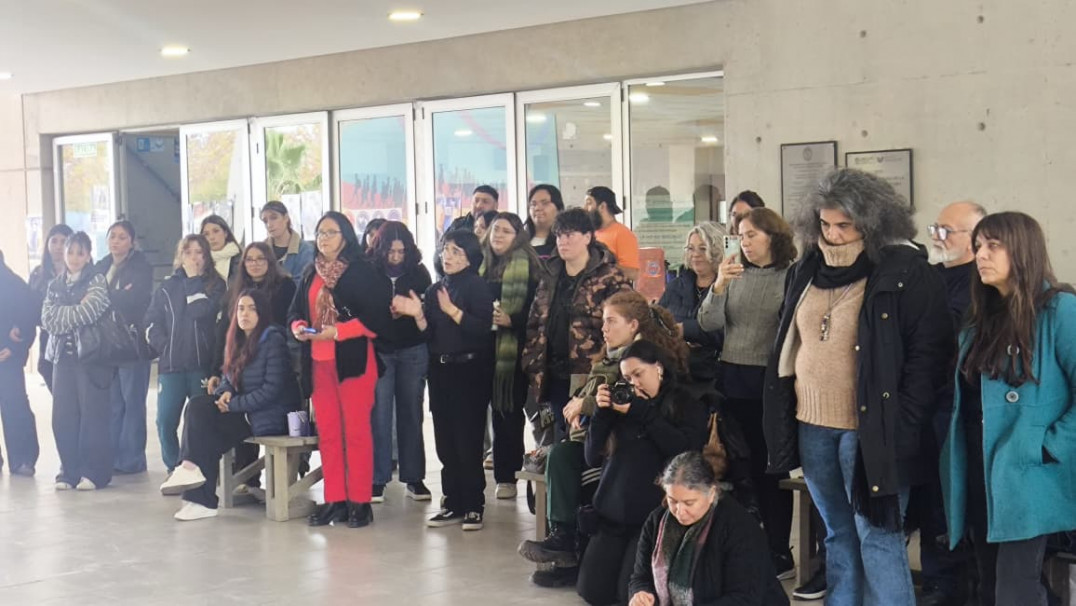imagen Cuando el arte se vuelve comunidad: quedó inaugurado el mural "Educación en Perspectiva de Derechos"