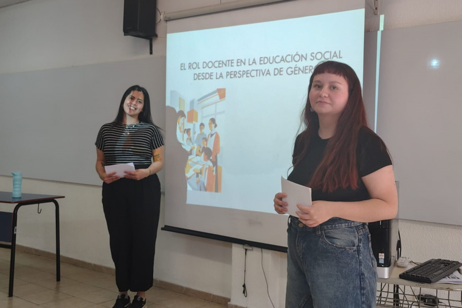 imagen Cuando la oralidad se convierte en conocimiento: estudiantes de "Lectura y Escritura en la Universidad" mostraron sus presentaciones académicas innovadoras