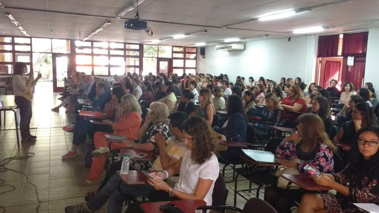 imagen La Facultad inició las clases con una reflexión por el Día de la Memoria