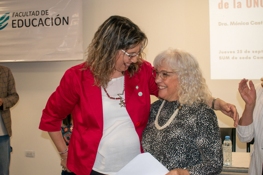 imagen Mónica Castilla: "La universidad pública ha sido de fundamental importancia y es un deber defenderla"
