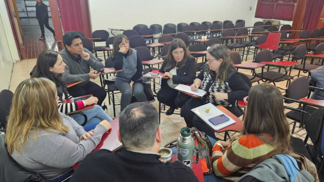 imagen Docentes de la Facultad planifican el segundo cuatrimestre en conjunto