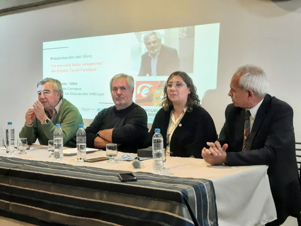 imagen Emilio Tenti: "La mejor defensa de la escuela pública es la reforma de la escuela pública"