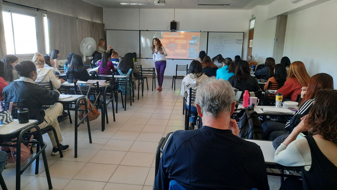 imagen Compartieron una clase sobre la desaparición de docentes en Mendoza durante la dictadura