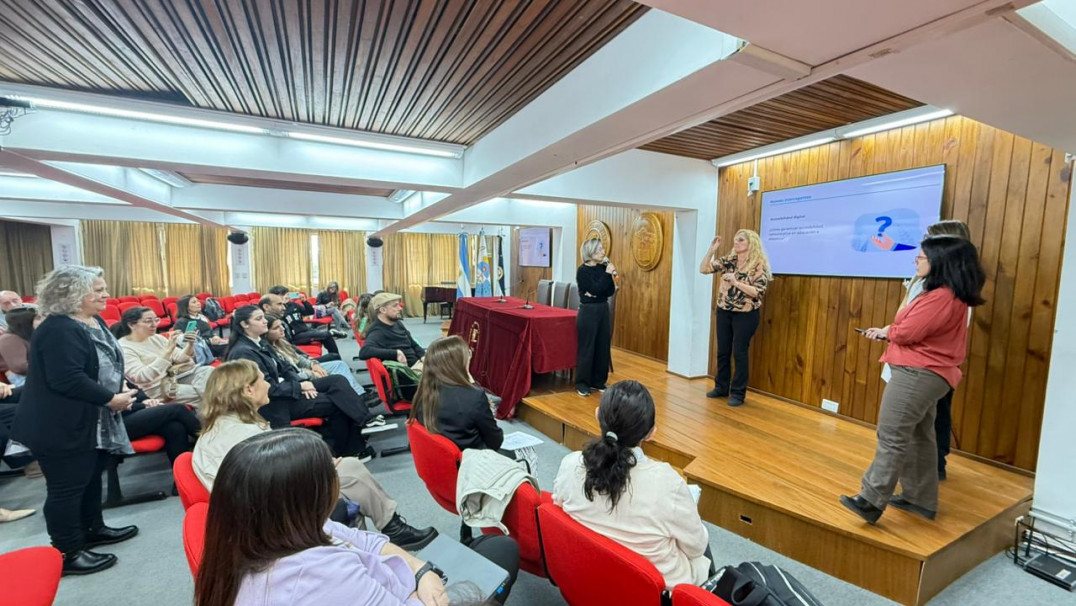 imagen Egresaron nuevos técnicos superiores en Interpretación de Lengua de Señas