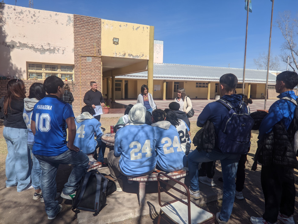 imagen La Facultad mostró sus carreras en escuelas secundarias de Mendoza