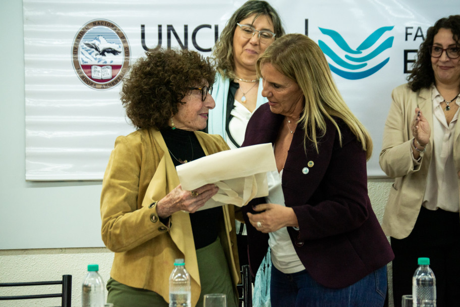 imagen Myrtha Chokler disertó sobre infancias tempranas en la Facultad de Educación