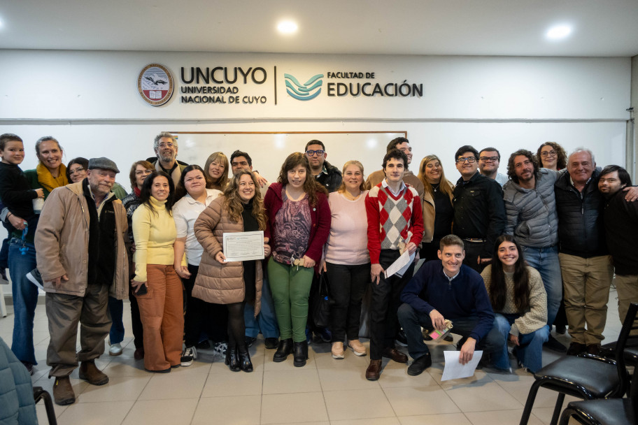 imagen Diez jóvenes con discapacidad intelectual completaron una formación universitaria inédita