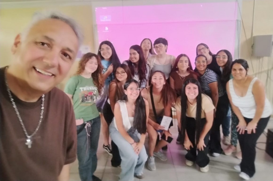 imagen Cuando la oralidad se convierte en conocimiento: estudiantes de "Lectura y Escritura en la Universidad" mostraron sus presentaciones académicas innovadoras