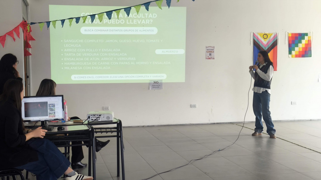 imagen Juegos, cultura y grandes premios: así fue el homenaje de la Facultad de Educación a sus estudiantes