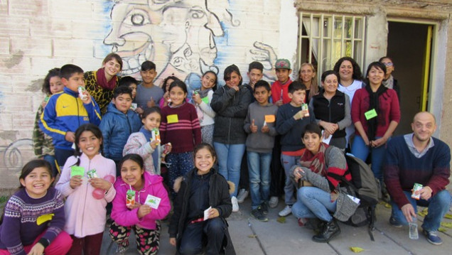 imagen Estudiantes y docentes realizaron prácticas sociales educativas en los barrios del sur de Godoy Cruz