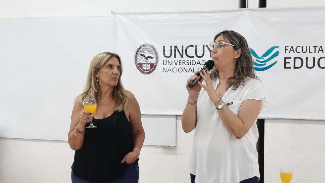 imagen La Facultad de Educación despidió el año con su tradicional brindis