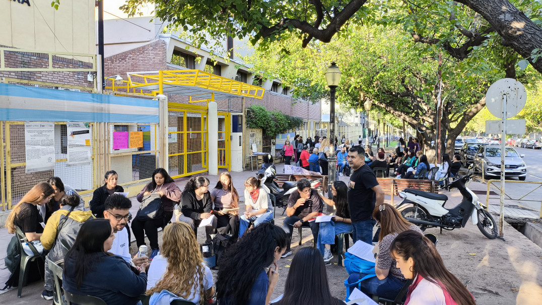 imagen La Facultad de Educación mantuvo encendida la llama de la universidad pública