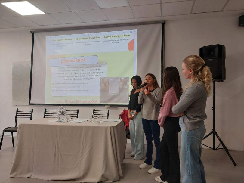 imagen La Facultad de Educación impulsa la implementación de la ESI mediante el intercambio de experiencias