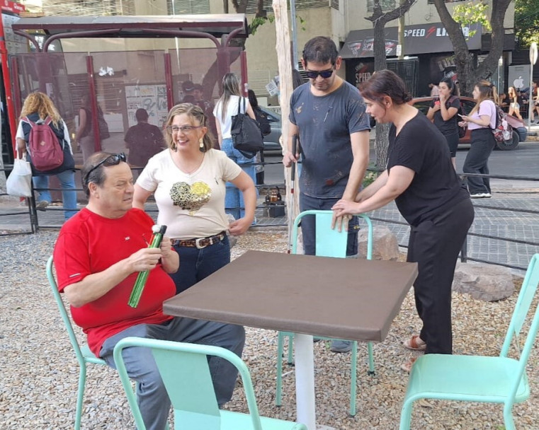 imagen Ofrecieron técnicas de guía vidente al personal de la Facultad