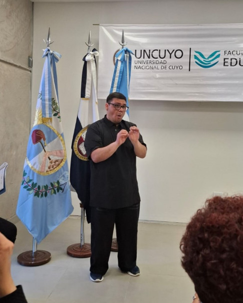 imagen Egresaron nuevos técnicos superiores en Interpretación de Lengua de Señas