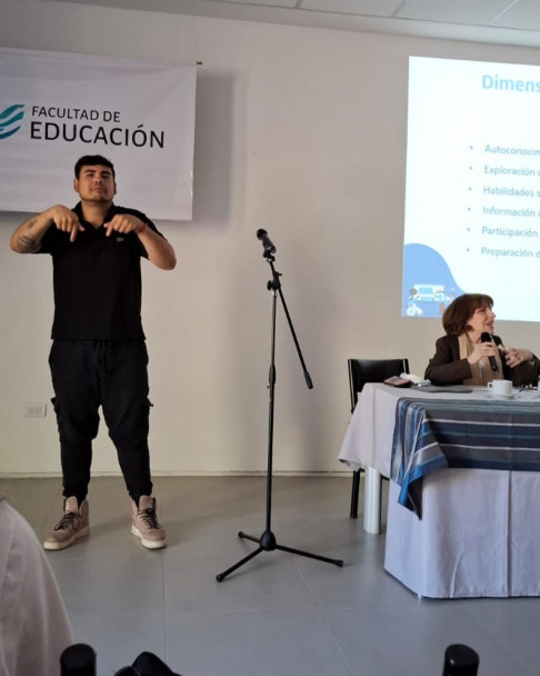 imagen Egresaron nuevos técnicos superiores en Interpretación de Lengua de Señas