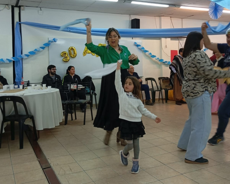 imagen Una nueva edición de la peña folclórica solidaria se enmarcó en los 30 años de la Facultad de Educación