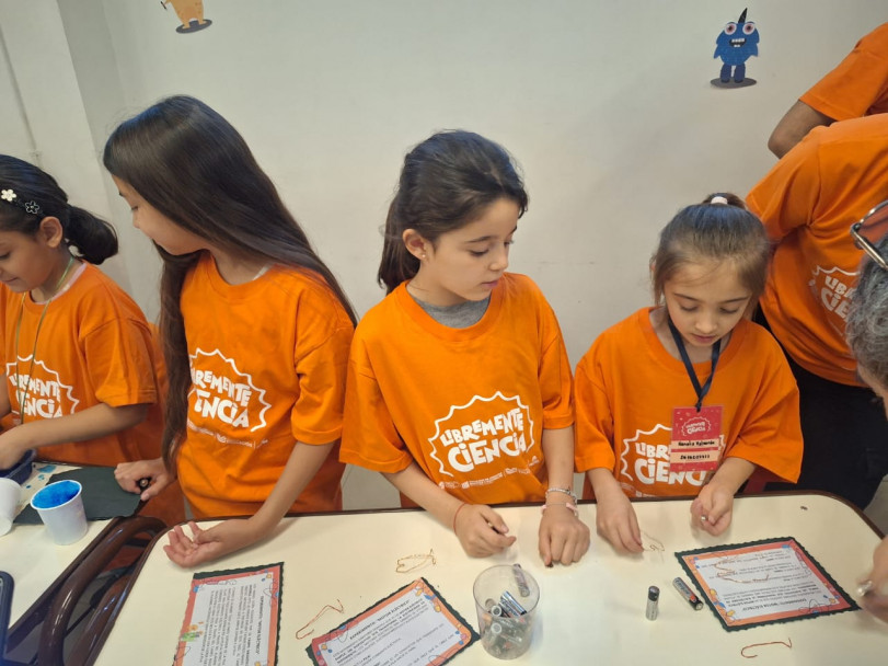 imagen Estudiantes fortalecieron el espíritu científico a través de talleres en la UNCuyo