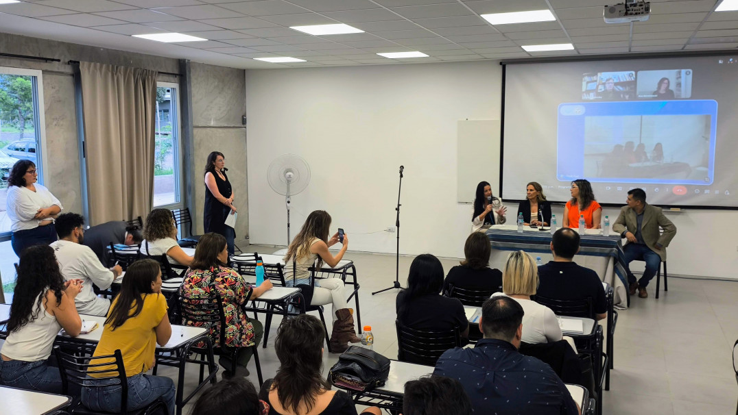 imagen Ana Sisti: "Hacernos cargo de la salud mental implica capacitarnos primero"