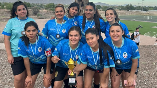 imagen El equipo de fútbol femenino de la FED salió campeón de las Olimpiadas Interfacultades