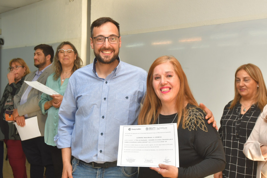 imagen Treinta y siete auxiliares de jardines de Guaymallén se capacitaron en la Facultad de Educación