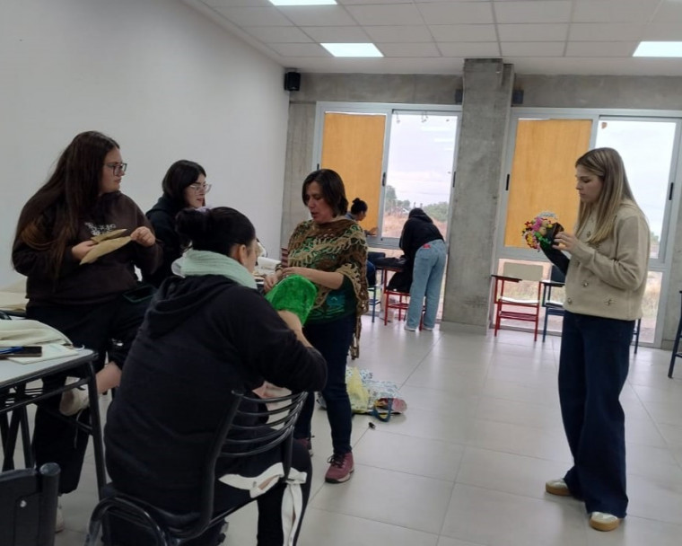 imagen Estudiantes de Educación Inicial exploraron el títere como recurso expresivo