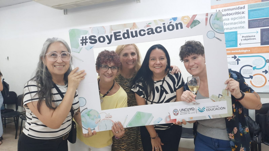 imagen La Facultad de Educación despidió el año en su tradicional brindis