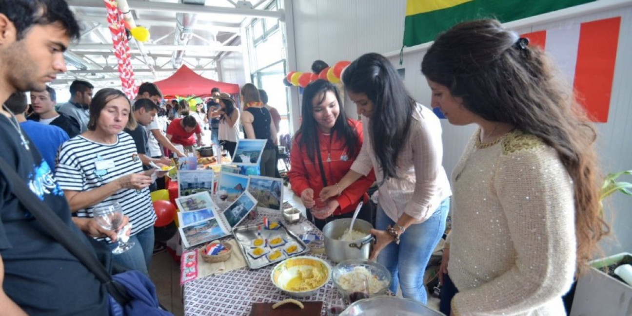 imagen Estudiantes de intercambio compartirán su arte y gastronomía