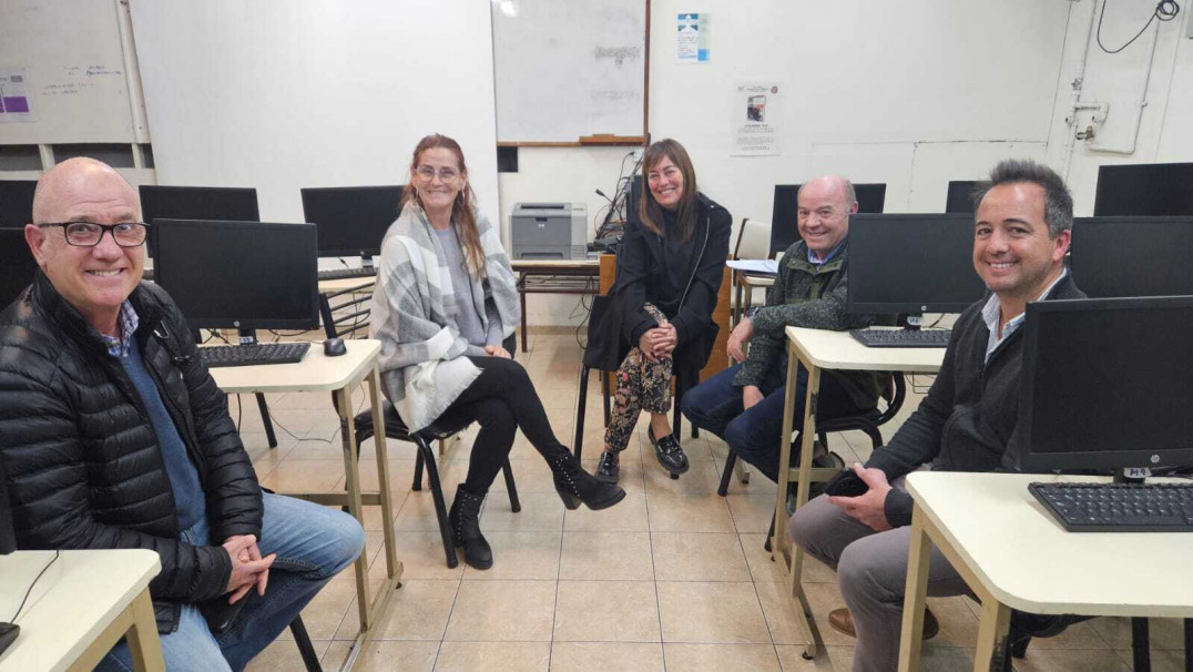 imagen Docentes de la Facultad planifican el segundo cuatrimestre en conjunto