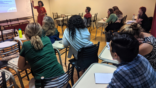 imagen Docente de Brasil capacitó en alfabetización informacional y bibliotecas escolares