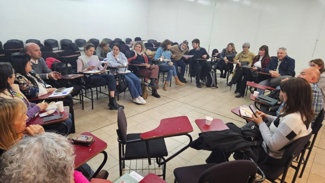 imagen Docentes de la Facultad planifican el segundo cuatrimestre en conjunto