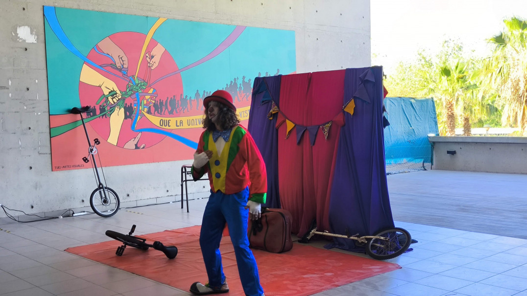 imagen Juegos, cultura y grandes premios: así fue el homenaje de la Facultad de Educación a sus estudiantes