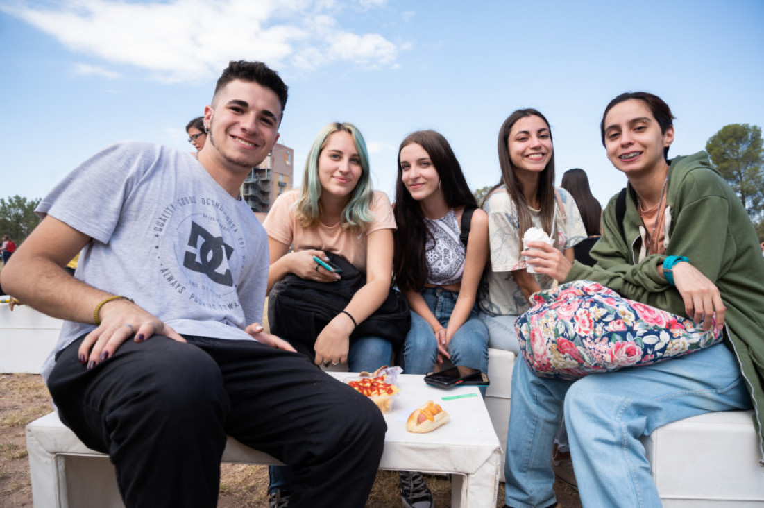 imagen Distinguirán a estudiantes por sus méritos excepcionales