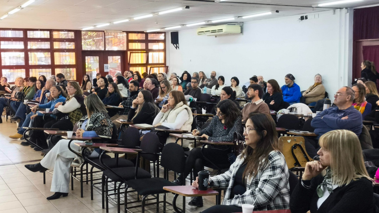imagen Docentes planificaron el segundo cuatrimestre académico