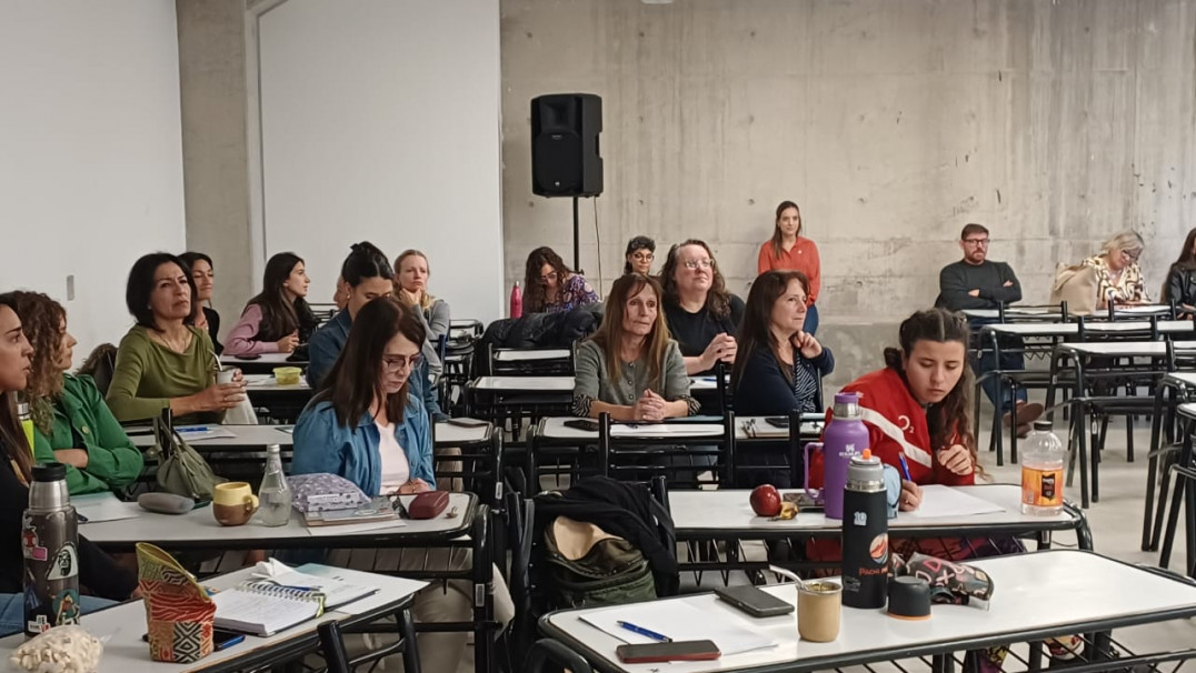 imagen La Facultad de Educación impulsa la implementación de la ESI mediante el intercambio de experiencias