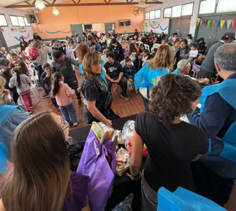 imagen Entregaron donaciones por el Día de las Infancias