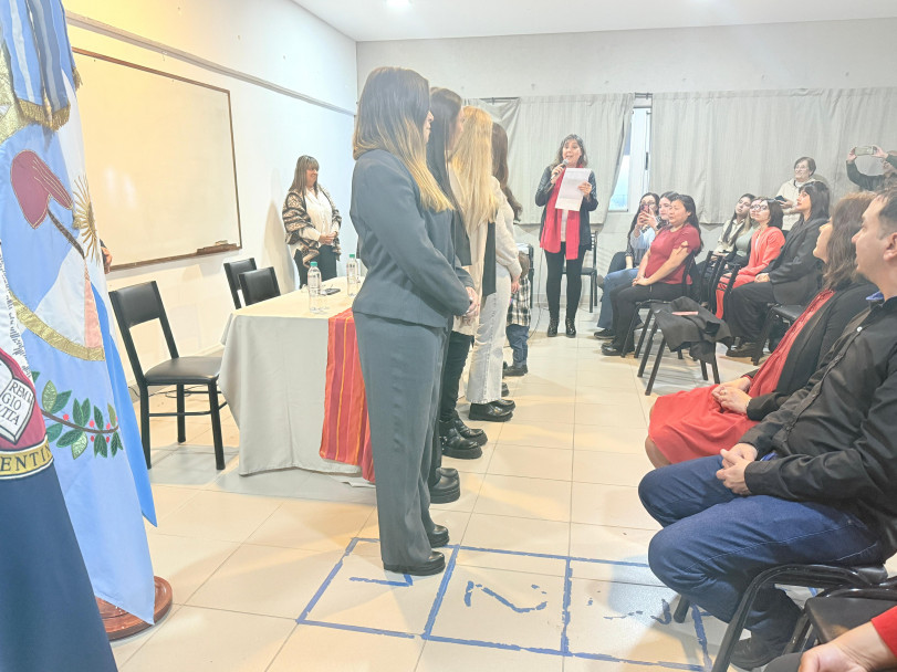 imagen Juraron 26 nuevos egresados de la Facultad de Educación