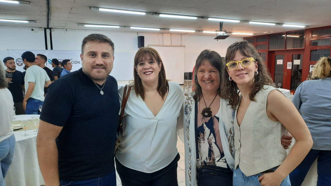 imagen La Facultad de Educación despidió el año con su tradicional brindis