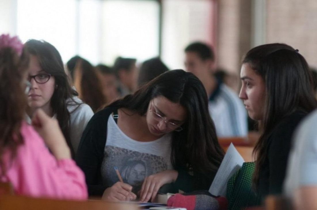 imagen Concursan un Titular simple efectivo para "Metodología de la investigación"