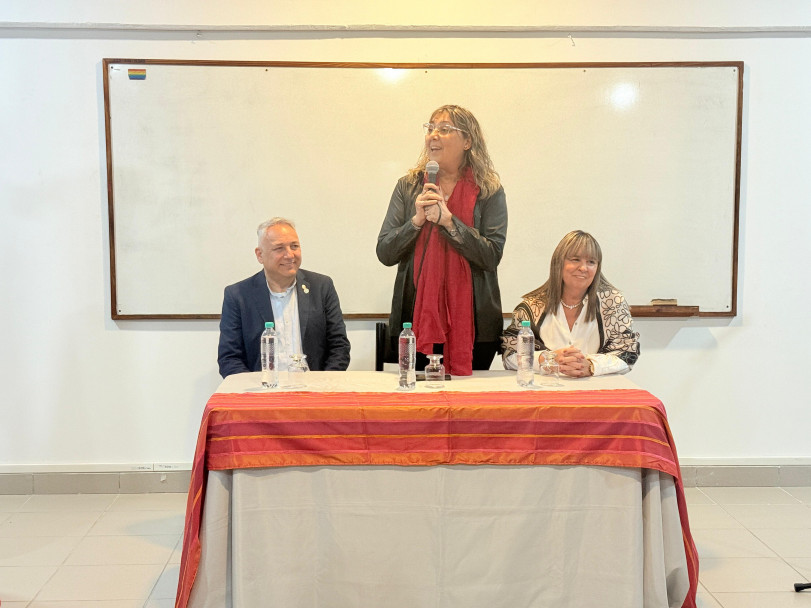 imagen Juraron 26 nuevos egresados de la Facultad de Educación