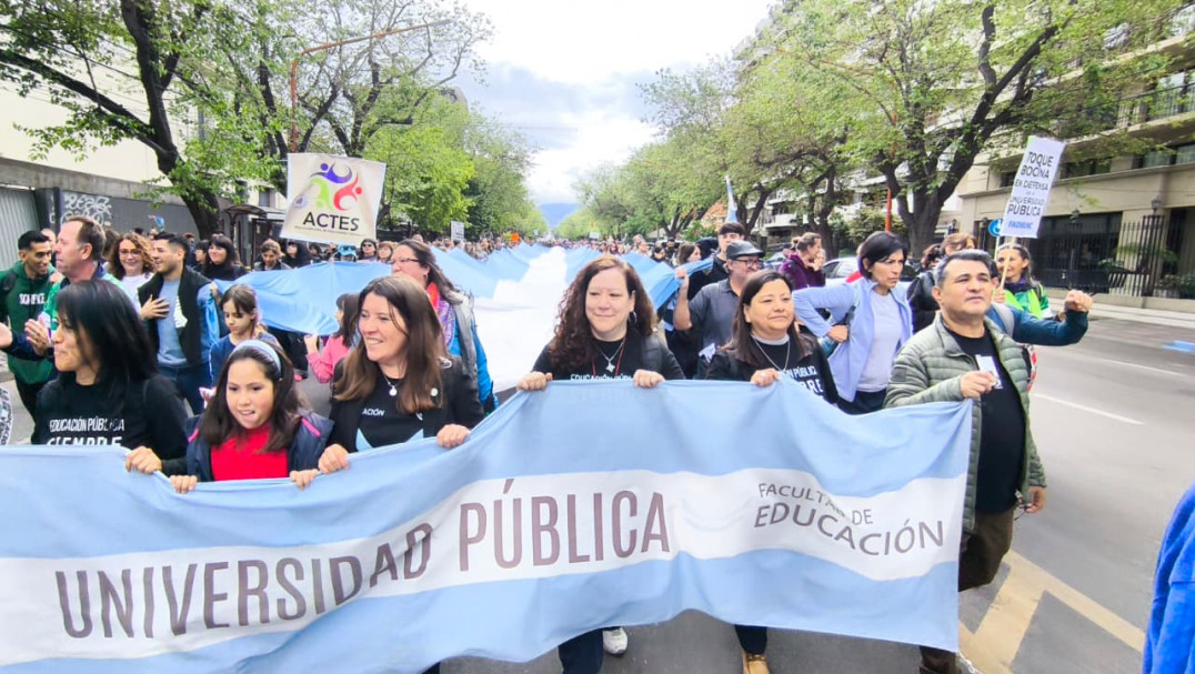 imagen La Facultad de Educación y la ECVA participaron de la quinta Marcha Federal Universitaria