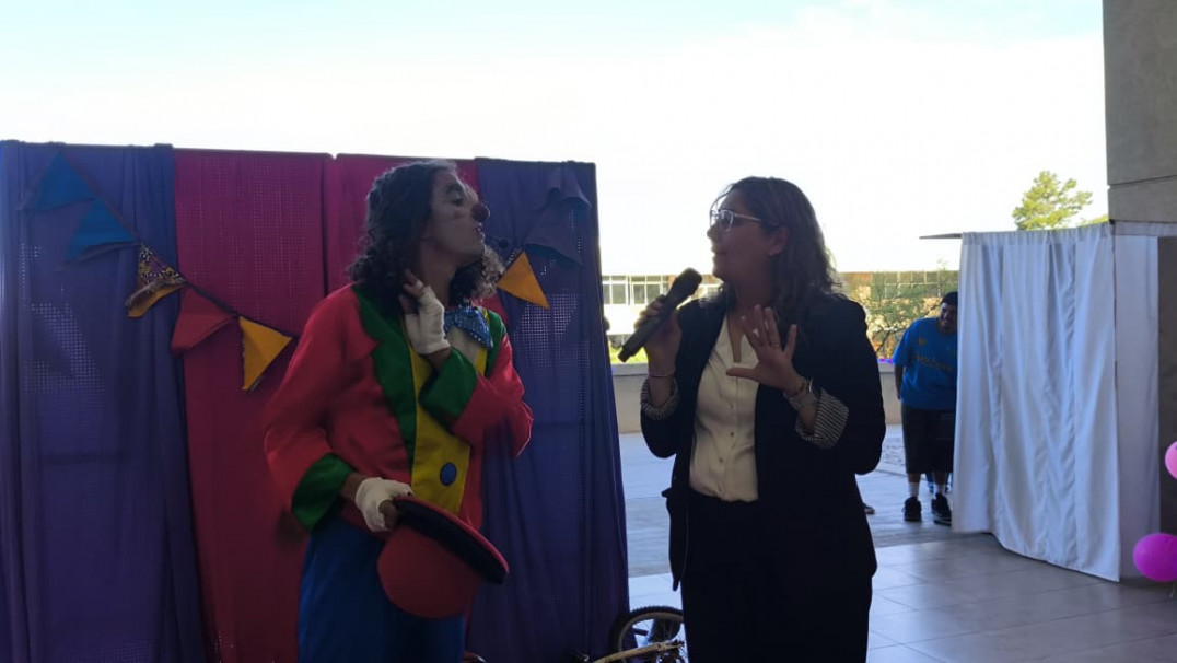 imagen Juegos, cultura y grandes premios: así fue el homenaje de la Facultad de Educación a sus estudiantes